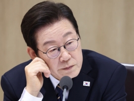 李대통령 "무슨 수 써서라도 집값 안정시킬것“ by 인공지능